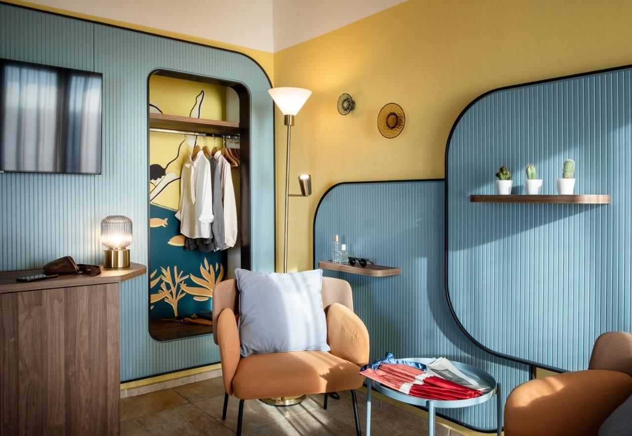 Hotel Jolly Roger Пьетра-Лигуре Экстерьер фото